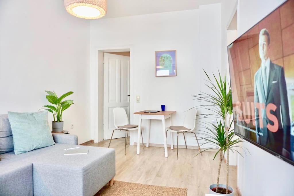 Neu I Moderne Zentrale Wohnung I Netflix I 4 Gaeste Andernach Exterior photo